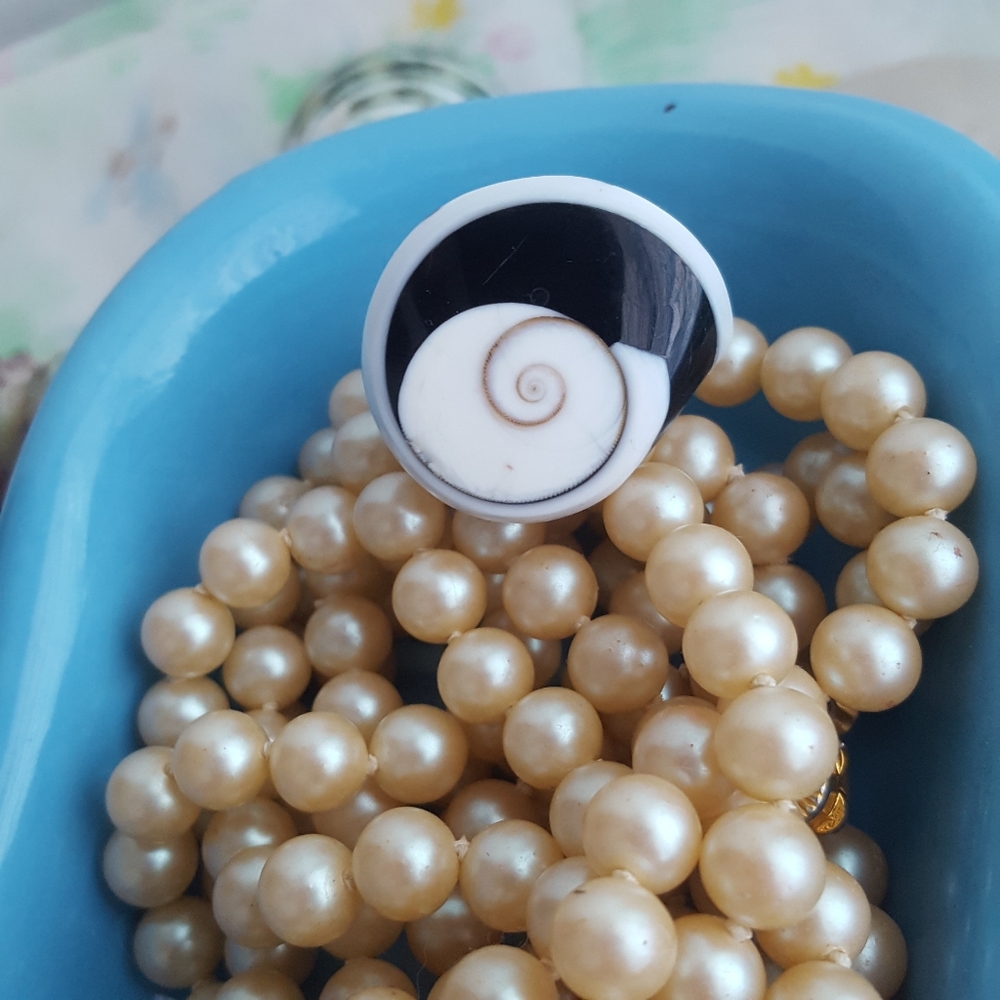 Natural Shell Ring - image 6